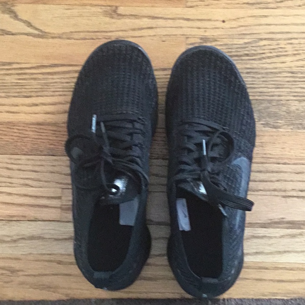 Mens Nike Air Vapor Max black sneakers size 9.5